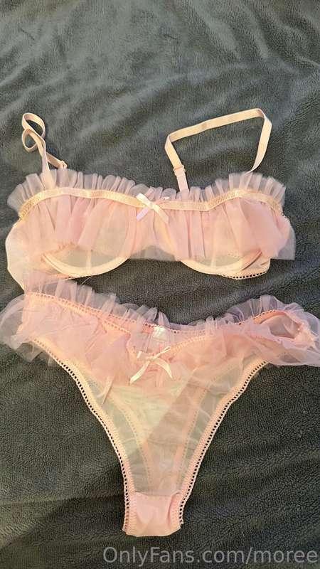 €50,- 1 dag dragen exclusief verzending
€50,- 1 day wear exc..