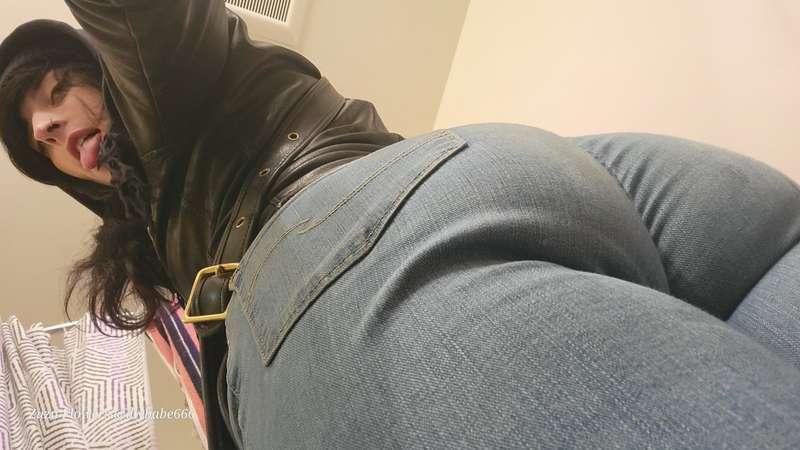 My infamous jeans content lmao 💋
