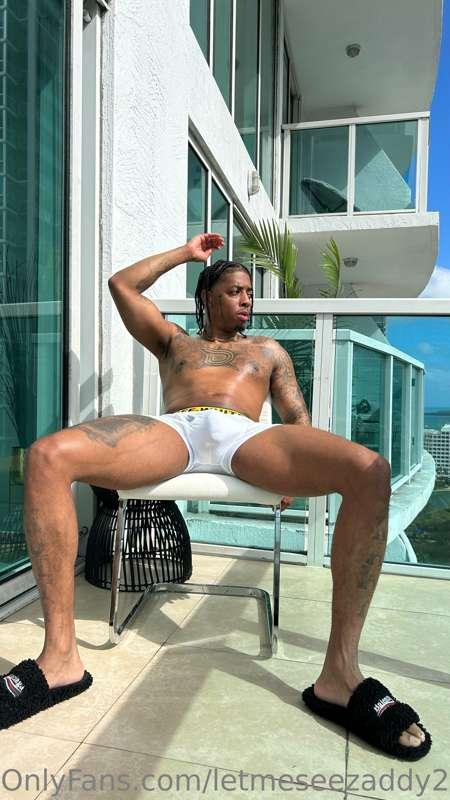 In the mood for more nasty solo content 😈🍆?? Dm me asap to p..