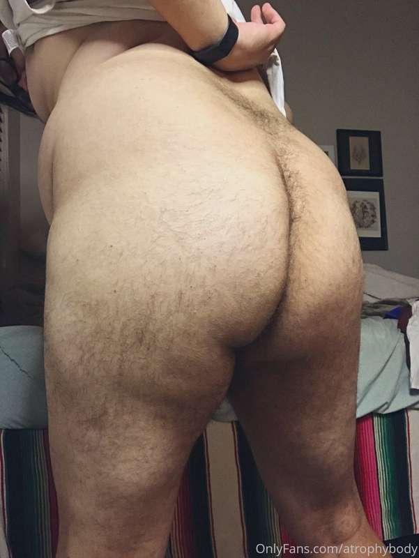 Trying to master the booty pics. I know I’m more of a belly,..