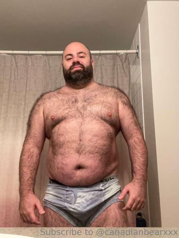 Nudes on onlyfans.com/canadianbearxxx