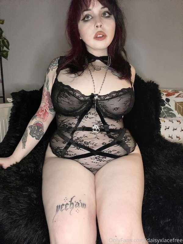 do you like my new lingerie? 😇