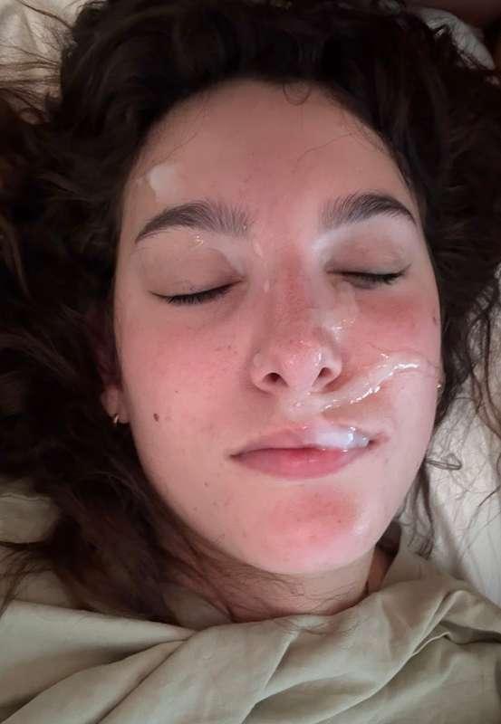 a facial, my favorite!! 😋