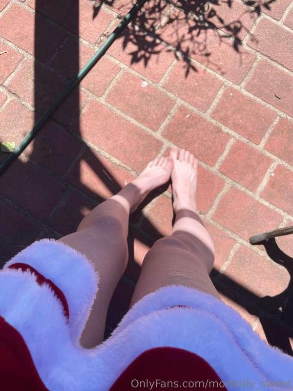 Merry Christmas 🖤Lil gift for feet lovers x 