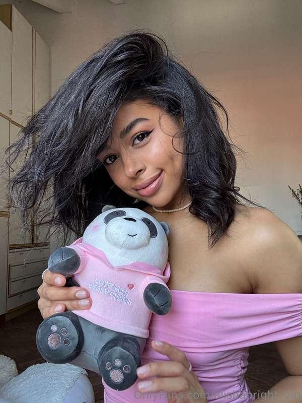 Your Queen Alisha🥰 You make me happy when you write me, that..