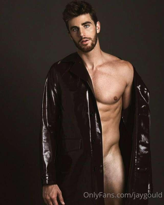 Darling I’m a nightmare dressed like a daydream 😈