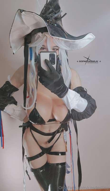 sharknun specter tought test selfie