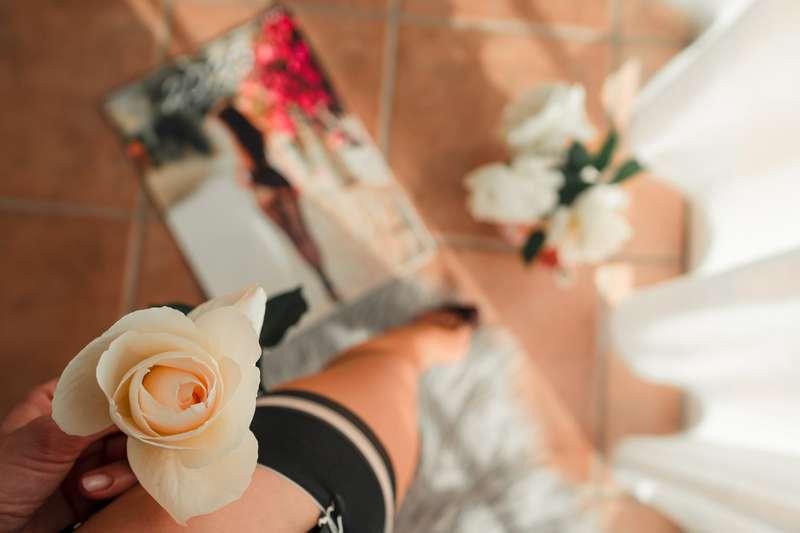 sexy-feet-in-stockings image #1