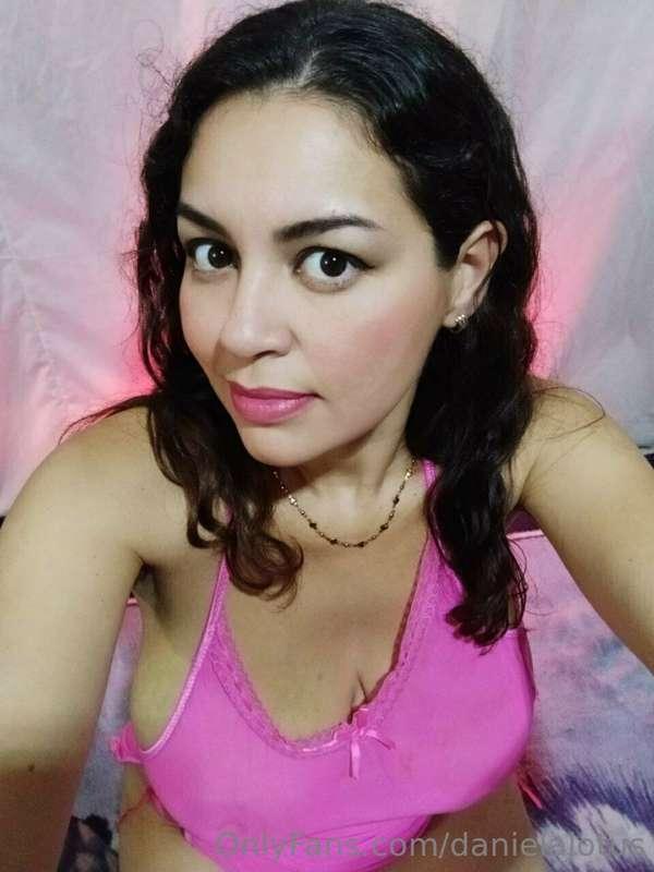 If you look closely my top is super see through haha👚🕯️