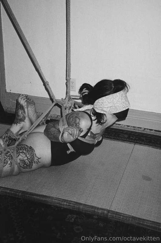 shibari sunday 🪢🪢🪢 if you want to see a video from this sess..
