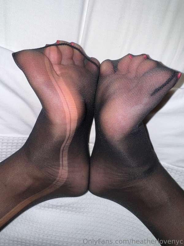 Time for some new nylons, don't ya think.