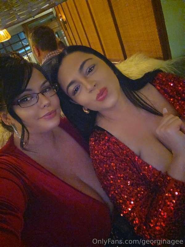 christmas is cumming early with @bklara11