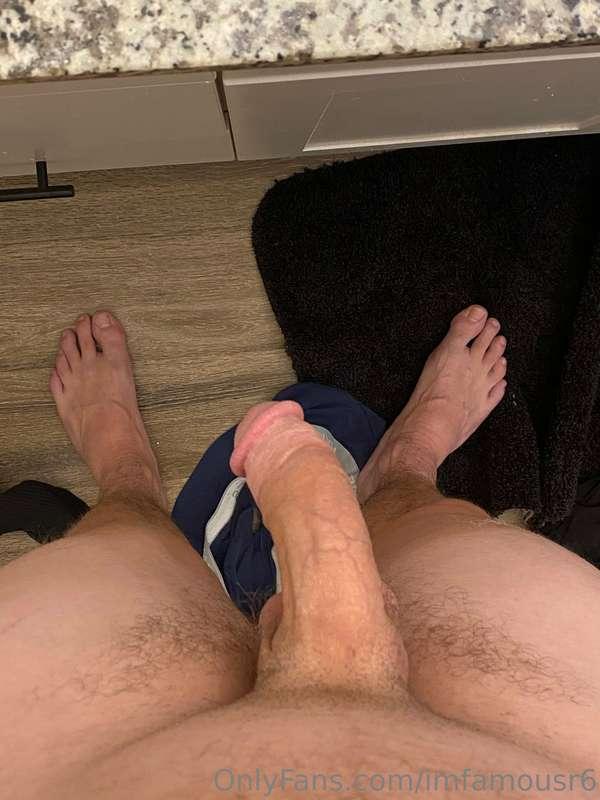 I need someone to ride me rn 😏