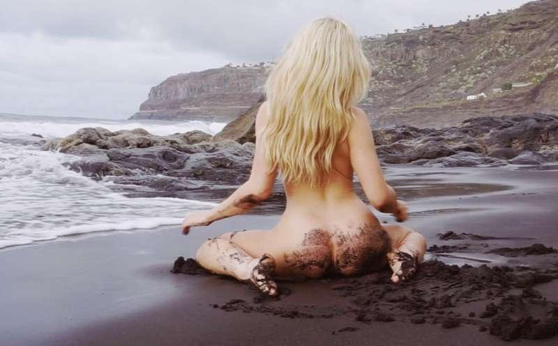 Hey guys! We found the most beautiful black sand volcanic be..