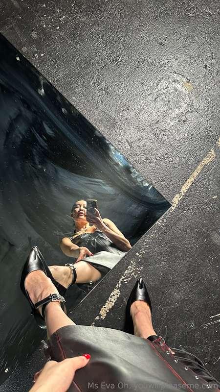 You are beneath me! Kiss my heels.