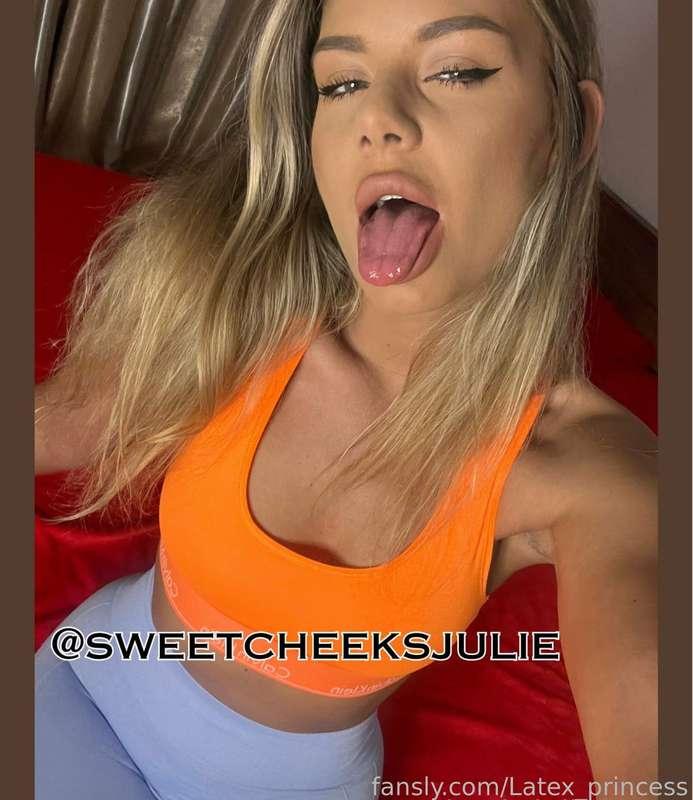 Hello love😍
https://fans.ly/subscriptions/giftcode/NTU2MTQ1MDMxMjY2NzA5NTA0OjE6MTpiZTZiYTBhOGM5
I’m Sweet, I’m @sweetcheeksjulie with a surprise for you!
❗️ Step forward with caution I am very addictive ❗️
 
✨Naughty goddess with thick curves and perfect holes 🍑
 
🔞Best Seductress🔞
 
 
Check my link for a sweet surprise my love! 
👇👇👇👇👇👇👇👇👇👇👇👇
https://fans.ly/subscriptions/giftcode/NTU2MTQ1MDMxMjY2NzA5NTA0OjE6MTpiZTZiYTBhOGM5
👆👆👆👆👆👆👆👆👆👆👆👆
#fyp #workout #gymbabe #fitgirl #sexy #lingerie #goddess #hot #horny #naughty #feet #toys #sensual #sweet