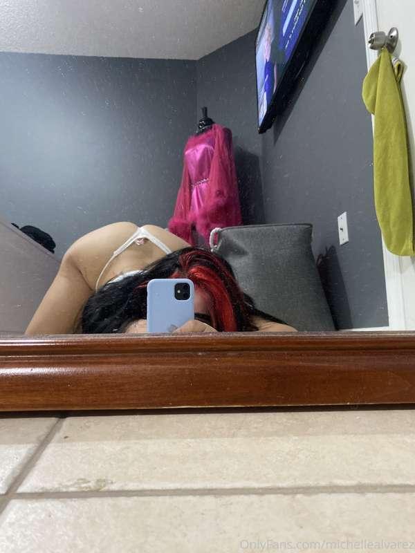 Manifesting getting spoiled & getting my black blown out......