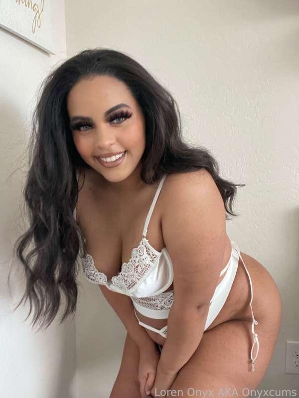onyxcums image #0