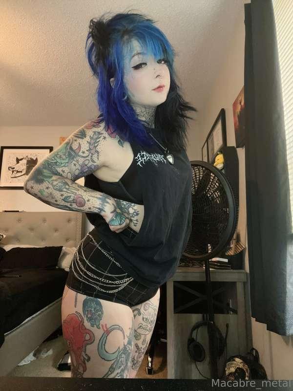 Support your fav whore <3
