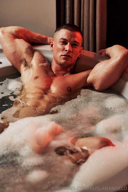 ruslanangelo image #1