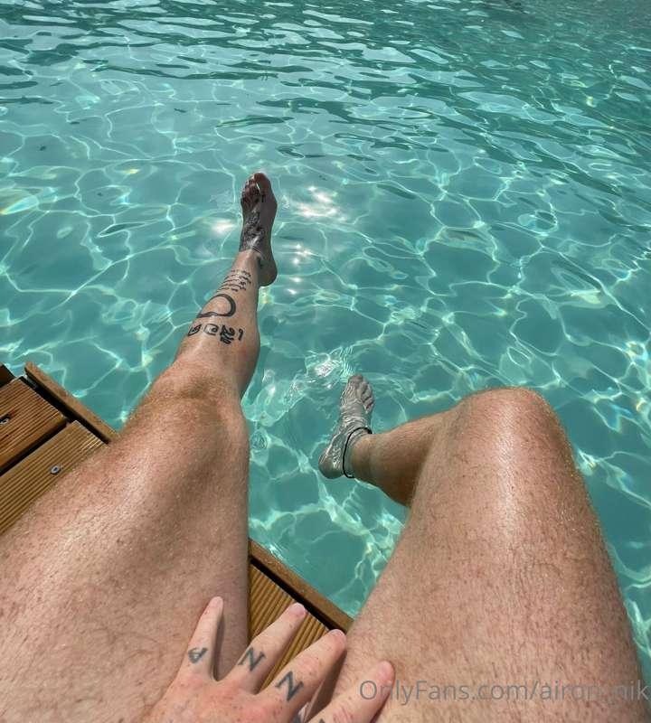 Do you want to take a naked bath with me ? 💦