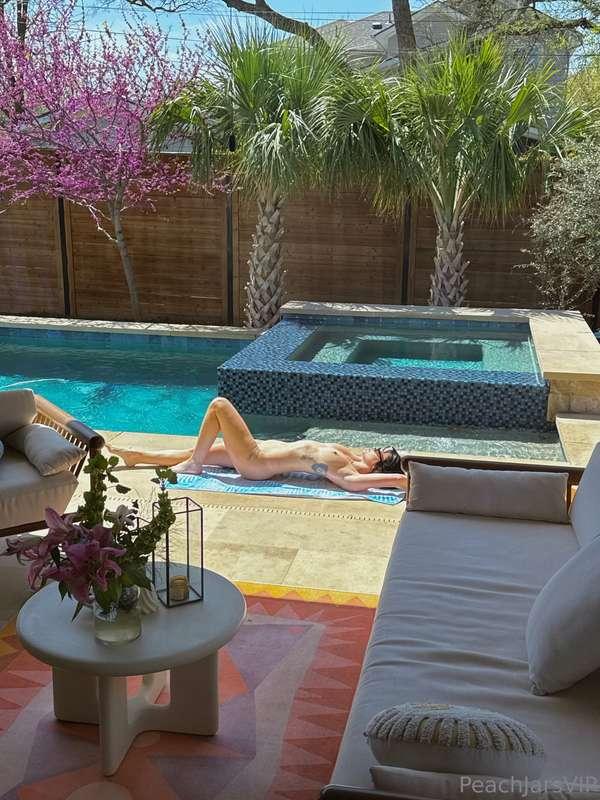 peachjarsvip image #0