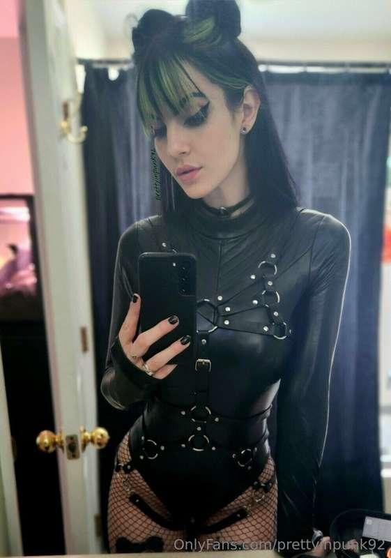 prettyinpunk92 image #0