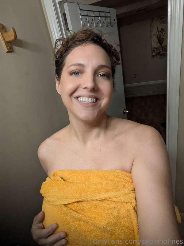 What happened in the shower, stays in the shower😈💦