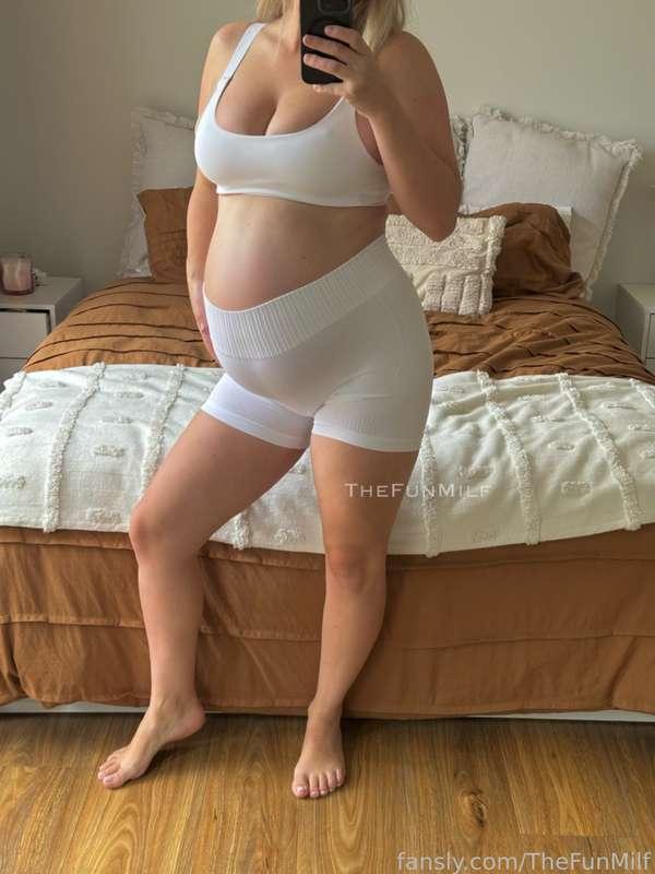 After the things I have done these last couple of weeks… not sure I should be wearing white! 😉 


#pregnant #hotwife #milf