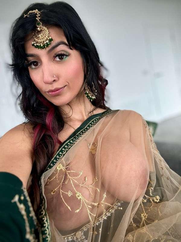 aaliyahyasin image #6