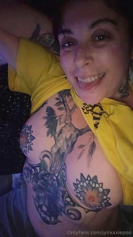 Titty Tuesday, just a quick update and post for my loves 😘😘 ..