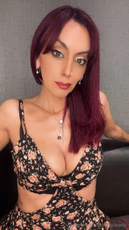 looking this good should be illegal… DM me 😏