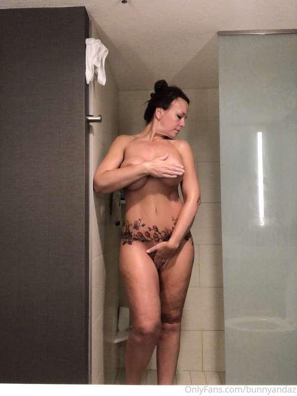 Good morning from Las Vegas! Getting fresh and clean to star..