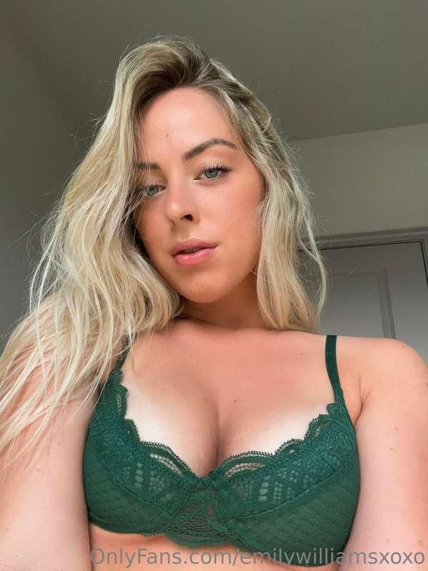 emilywilliamsxoxo image #2