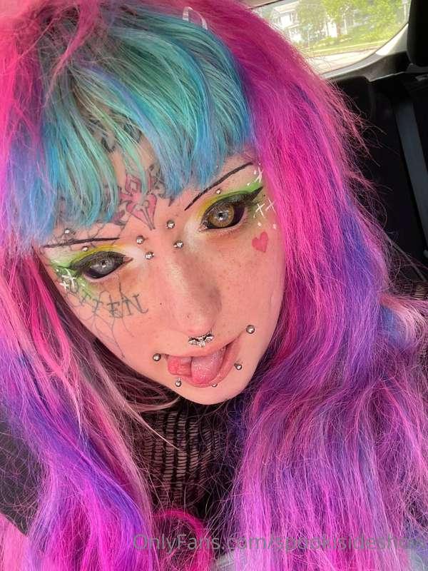 New hair… want some porn?