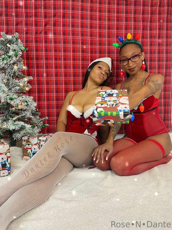 Mutual Masturbation Holiday Edition With @lanaryderxx 🎄🤶🏾💦  ..