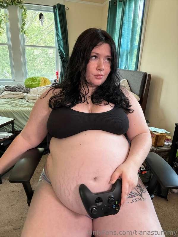 tianastummy main image
