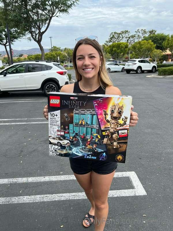 If you didn’t know I love building Lego!🥰 Would anyone be in..