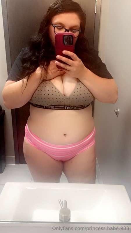 I need someone to fuck me against the wall 😈 no apologizing