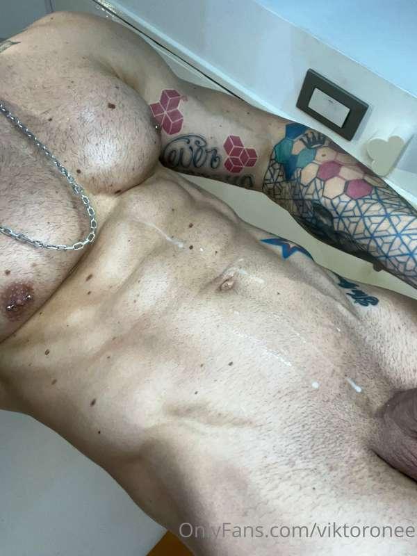Left or right? 
Write me in the comments ideas for my photos..