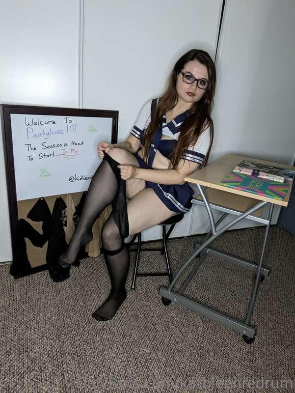 Lesson one will be how to put on pantyhose 🙊