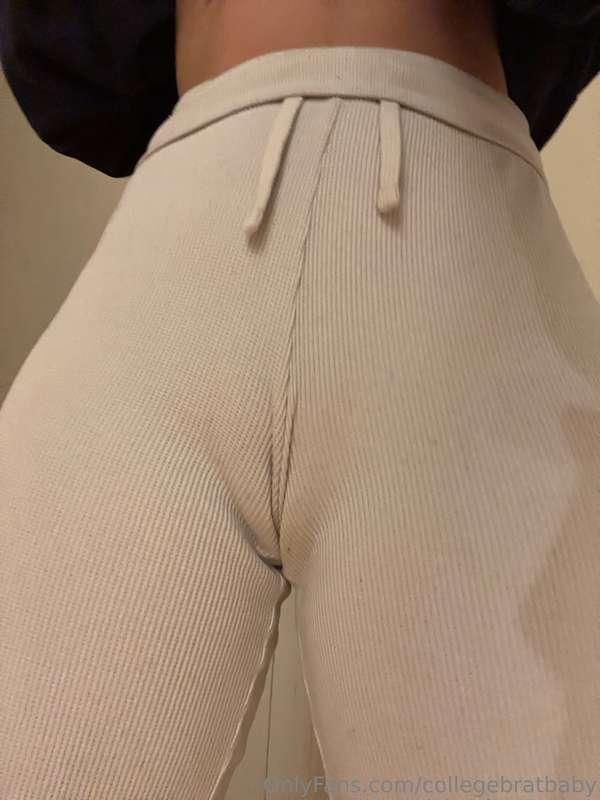 collegebratbaby image #0