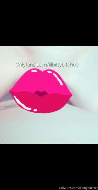 This tight ass pussy loves taking dick. 🙊🤤😜#dmforbundle #dis..