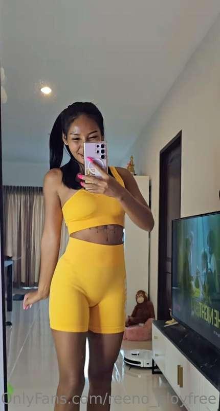 Elevating your timeline with a touch of flirtiness. Enjoy! 💕..