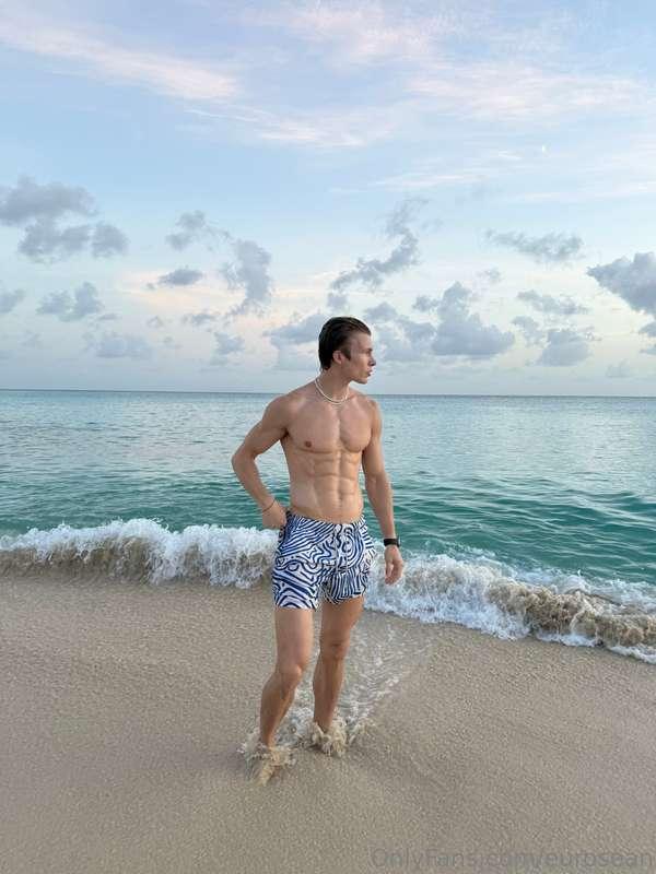 Life’s a beach! You just got to make it pretty