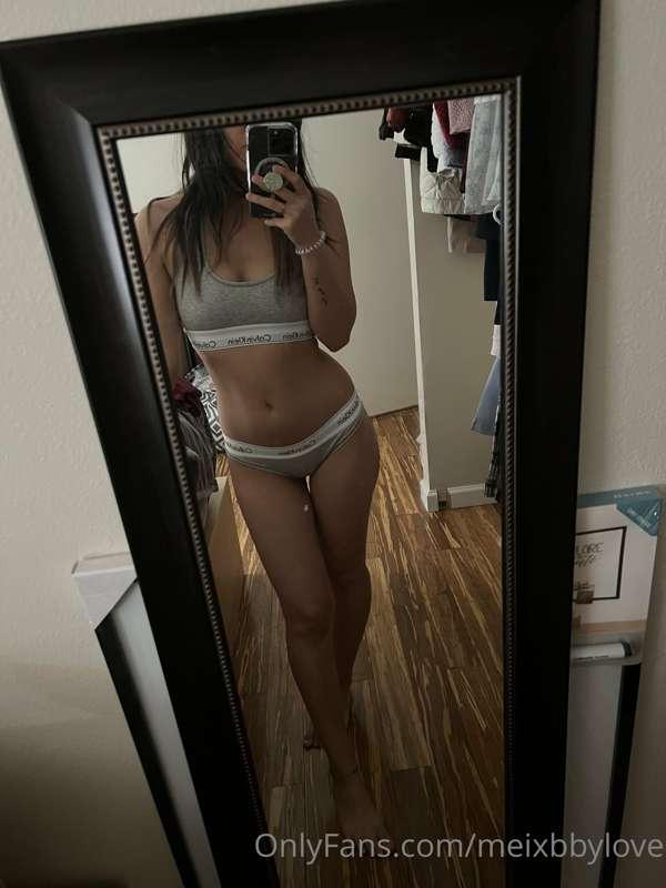 goood morning babes ☀️ what's on your agenda today? 😏😘