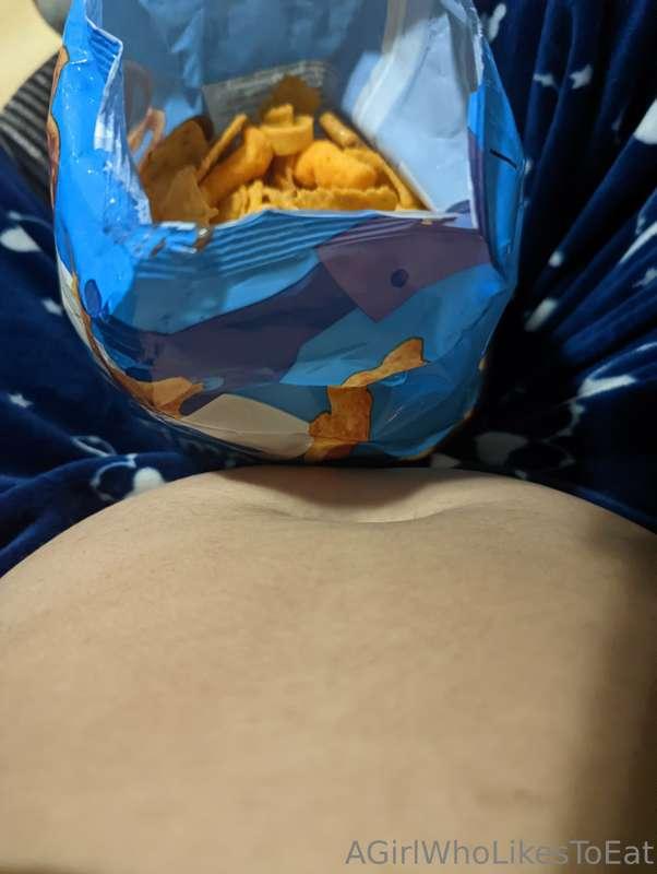 It's nearly midnight,but I couldn't resist opening a new bag..