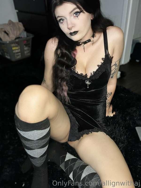 I will be sending out special pictures tonight for only thos..
