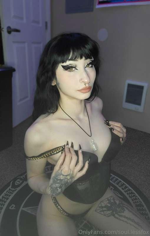 Let’s play a game! DM me “dare” and I’ll send the first move..