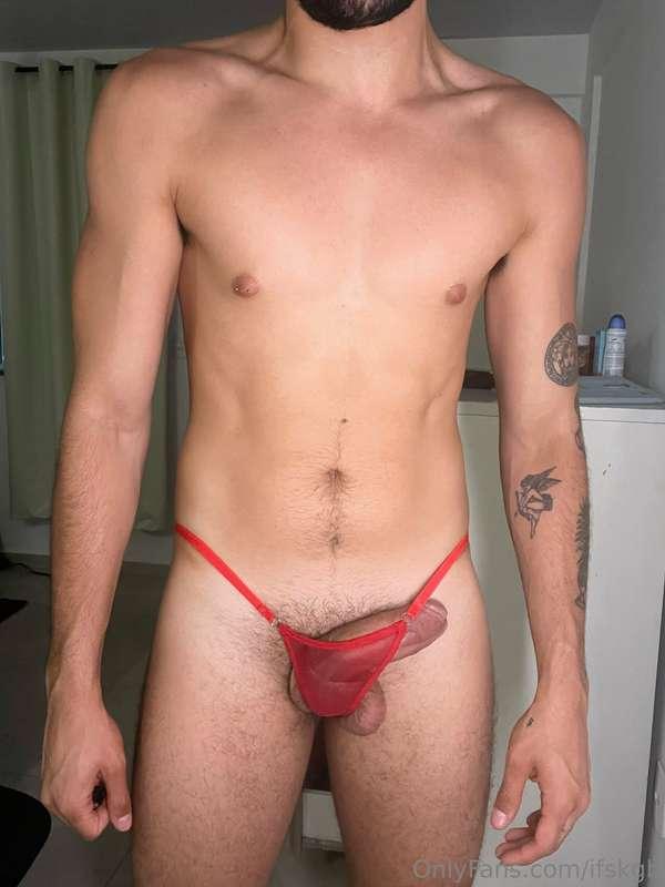 it’s so big it won’t fit 🥵